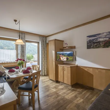 Schoene Aussicht Tux