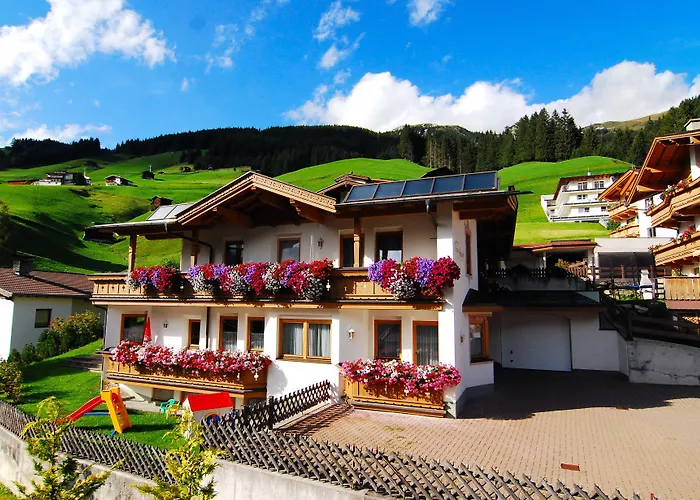 Schoene Aussicht * טוקס