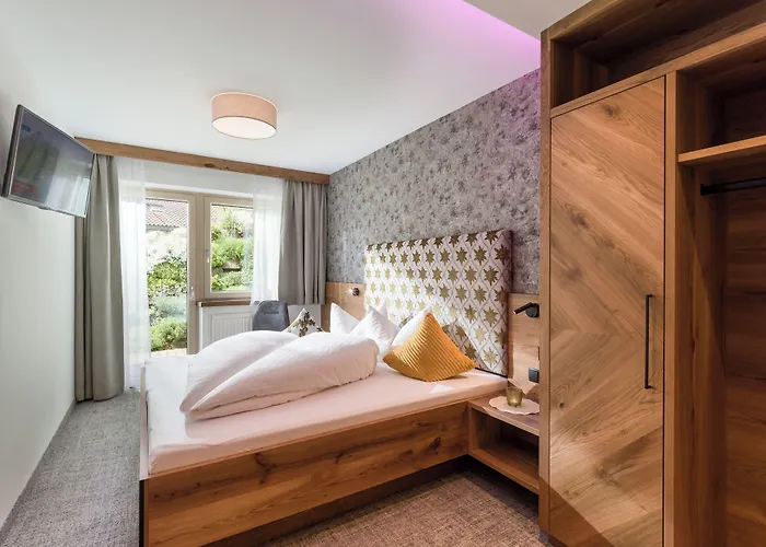 Schöne Aussicht * Tux